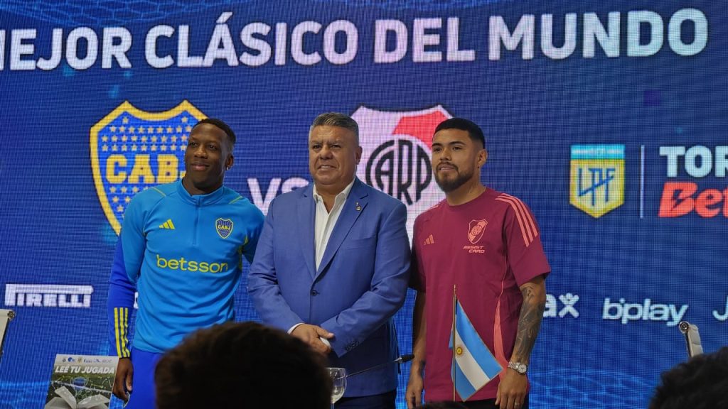 ADVINCULA Y PAULO DIAZ PALPITARON EL SUPERCLÁSICO DEL SABADO