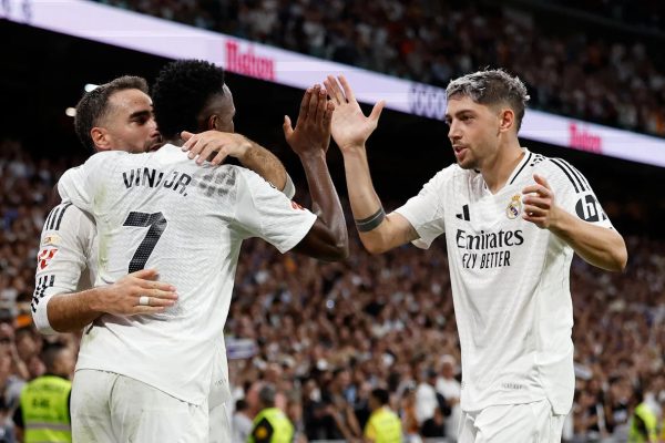 Real Madrid derrotó al Villarreal y trepo a la punta
