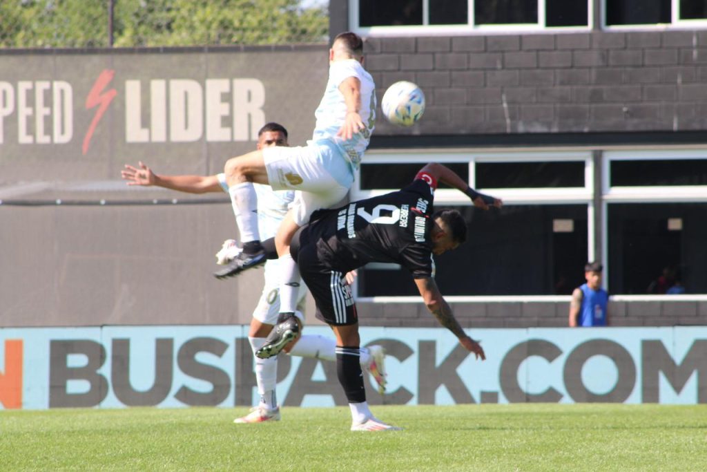 Deportivo Riestra derrotó a Atlético Tucumán y sube en la tabla
