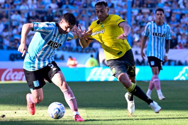 En un partido a puro gol, Racing derrotó a Defensa y Justicia