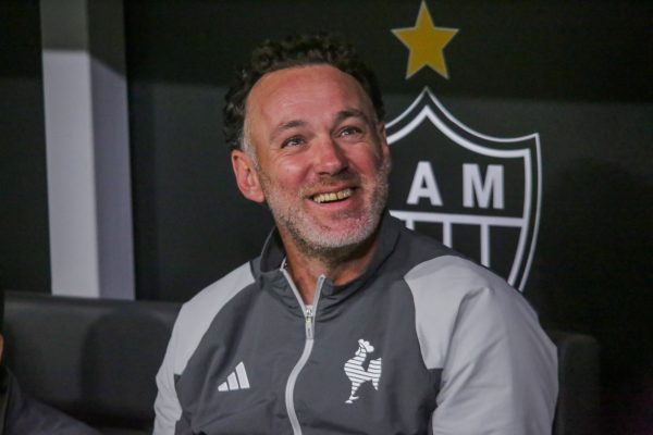 A pesar de la goleada, Milito es prudente: “La eliminatoria no terminó”