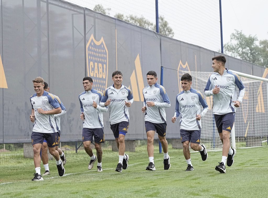 Pensando en Riestra, Gago analiza meter mano en el equipo