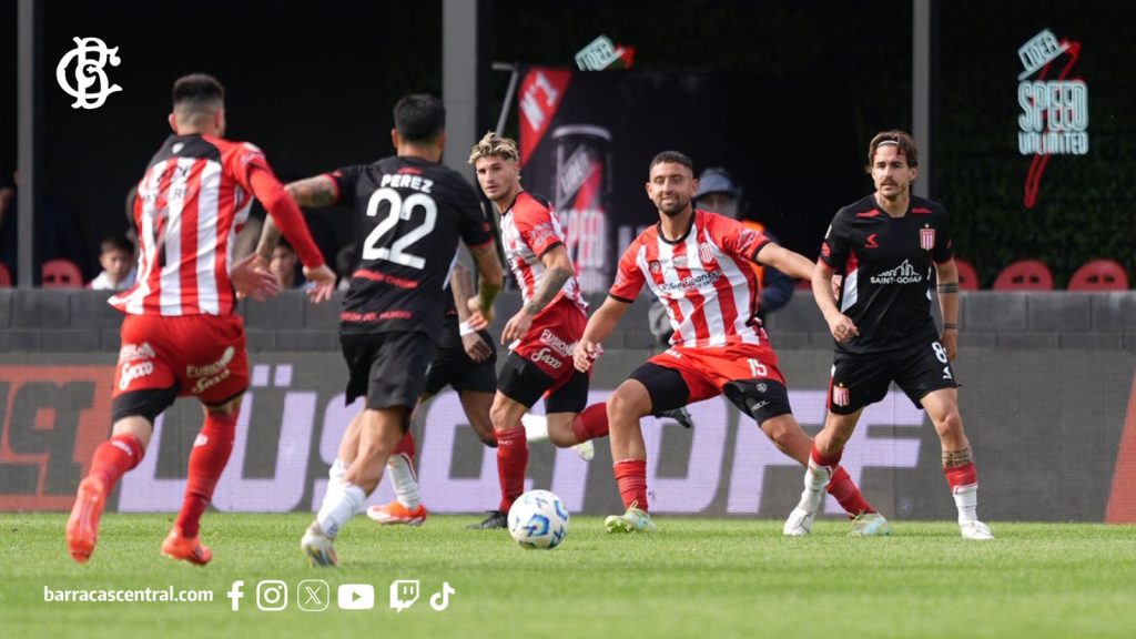 Sobre el final, Barracas Central amargó a Estudiantes