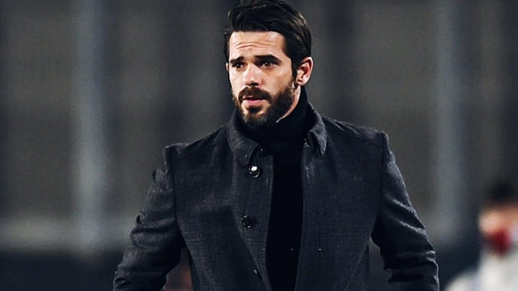 Fernando Gago se acerca a Boca y sería el sucesor de Diego Martínez