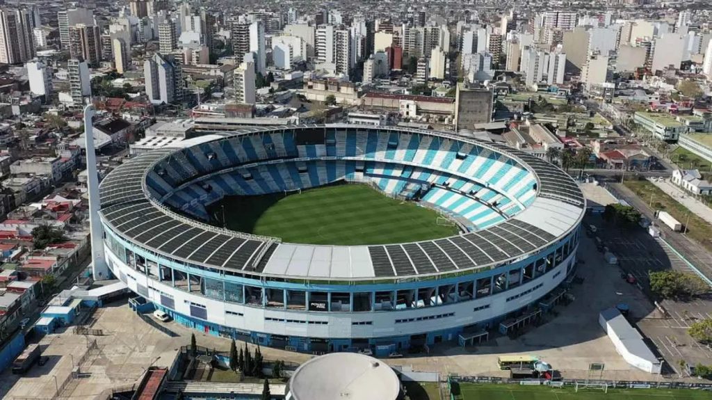 Finalmente, Racing jugará con aforo reducido ante Independiente Rivadavia