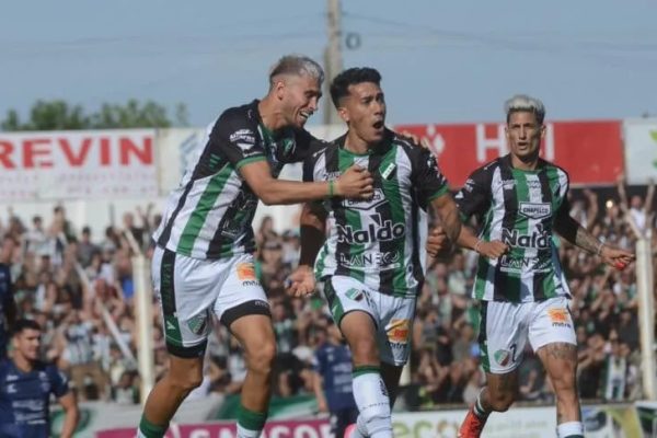 Villa Mitre se quedó con el duelo de ida ante Sarmiento de La Banda