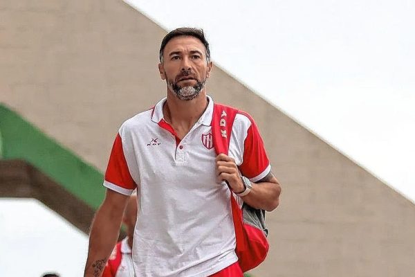 La continuidad del Kily González en Unión depende del mercado de pases