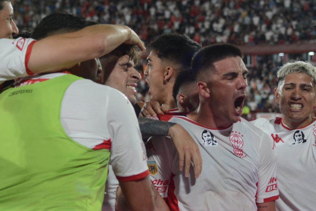 Huracán quiere trepar a la punta ante Atlético Tucumán