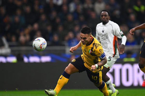 Con gol de Lautaro Martínez, Inter ganó y trepó al segundo puesto