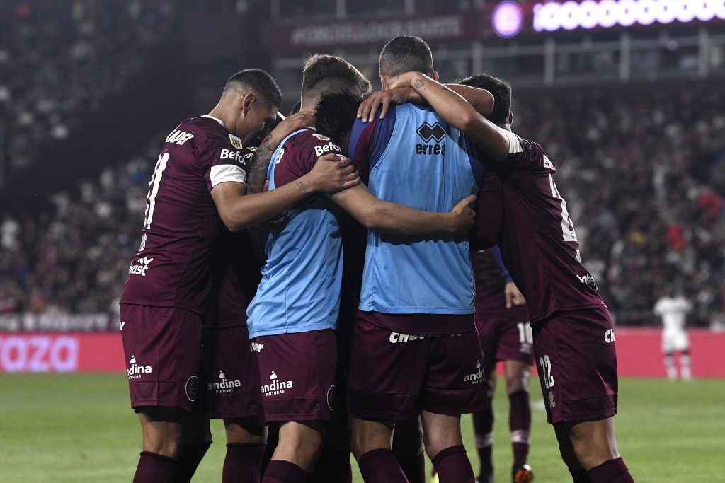 Boca sigue sin levantar cabeza y perdió ante Lanús