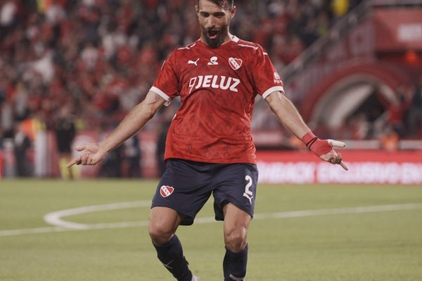 Independiente derrotó a Gimnasia y se afianza en zona de copas