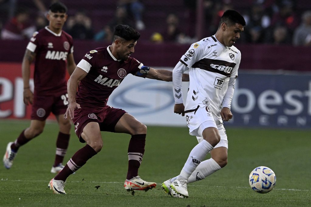 Un punto que no les sirve: Lanús y Platense quedaron en cero