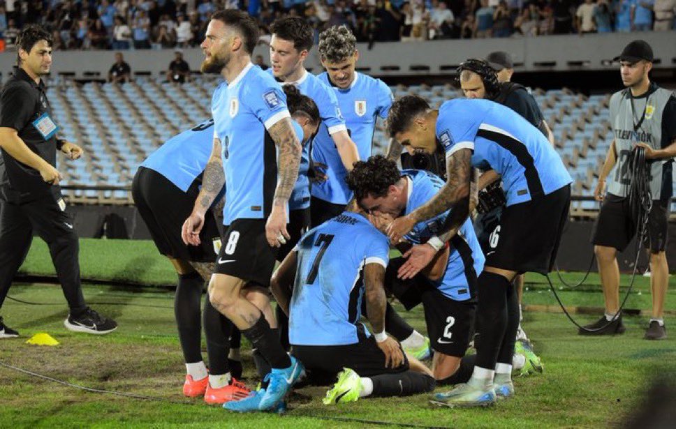 En un partidazo, Uruguay derrotó a Colombia en Montevideo