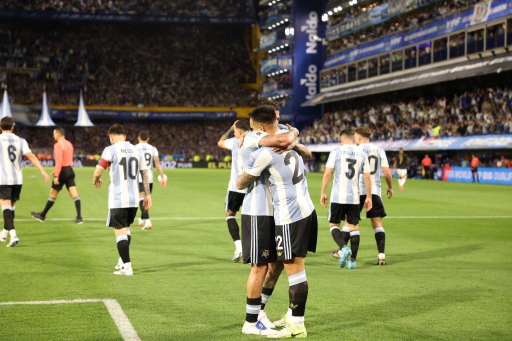Argentina venció a Perú y cerró el año con una sonrisa