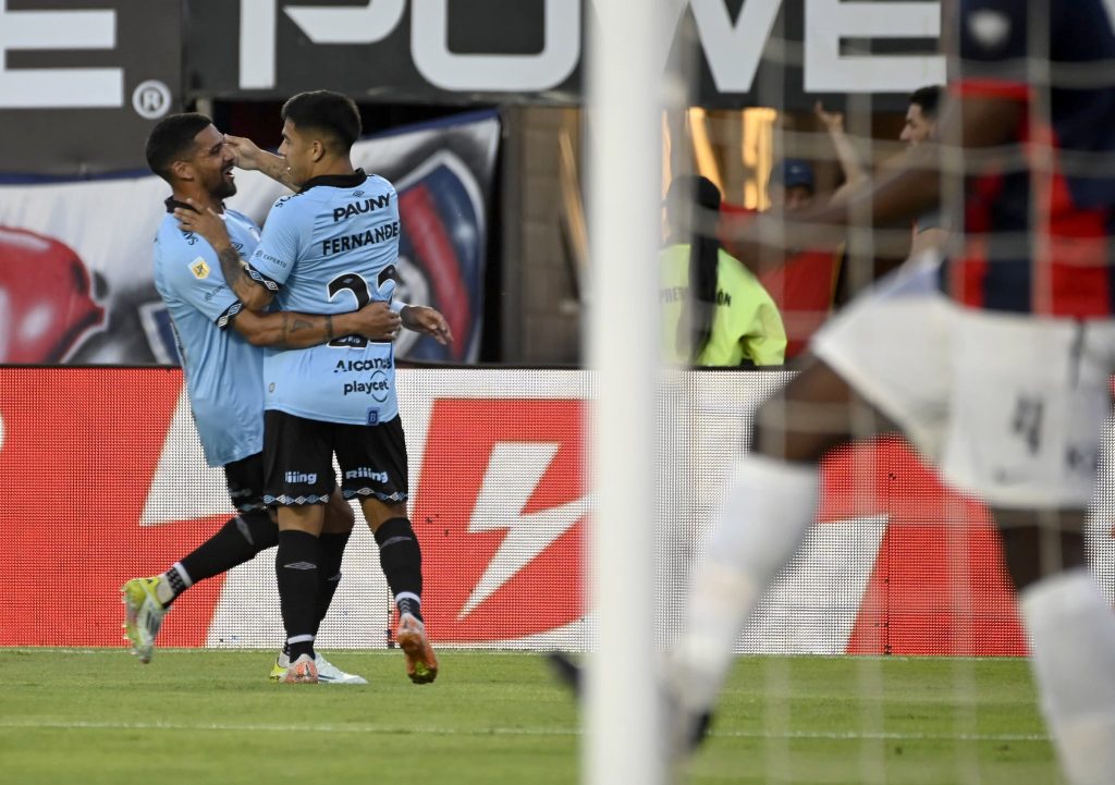 Belgrano ganó y hundió más a San Lorenzo