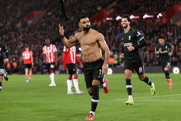Premier League: Liverpool ganó y se corta en la cima
