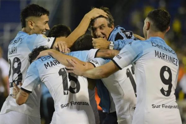 Costas: “Este grupo te puede dar cualquier cosa, tenes que confiar a muerte”