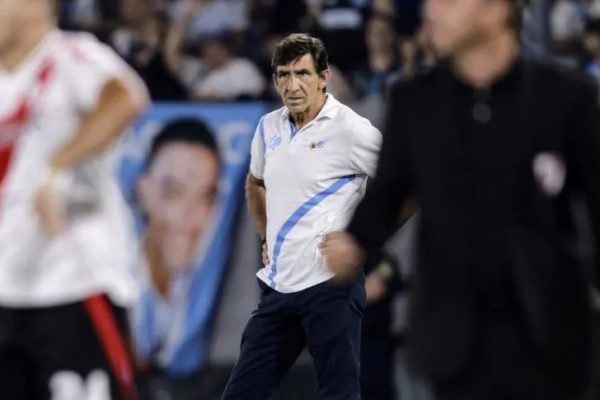Costas sobre su futuro en Racing: “No sé si me voy a quedar o no”