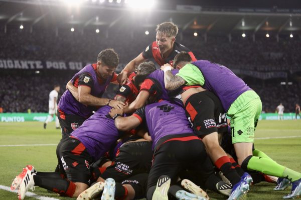 Talleres perdió ante Newell`s y se quedó sin nada
