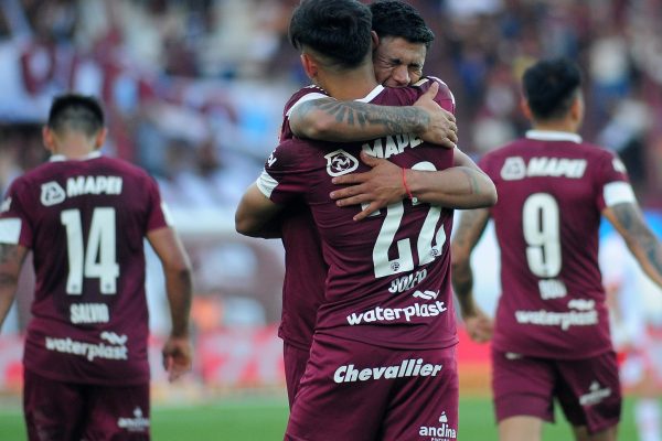 Lanús derrotó a Instituto y sueña con la Sudamericana 2025