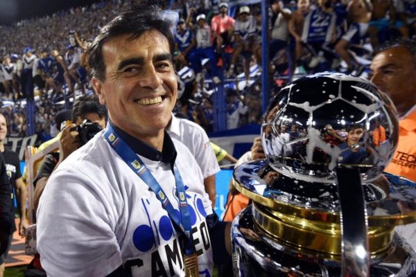 Bombazo en Vélez: Quinteros no seguirá siendo el DT y se va a Brasil