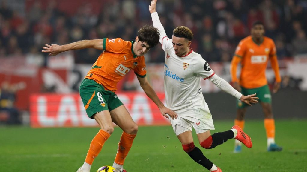 Con Montiel en el banco, Sevilla empató ante Valencia