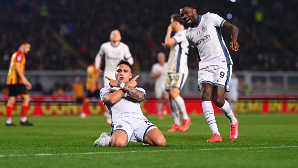 Con un golazo de Lautaro Martínez, Inter derrotó a Lecce y acecha al Napoli