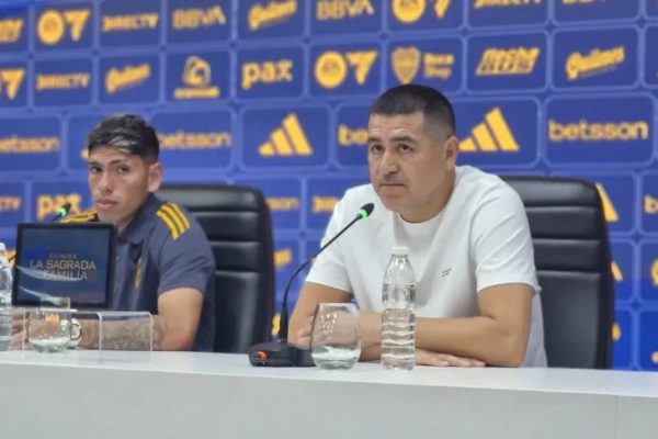 Boca presentó oficialmente a Palacios y Costa