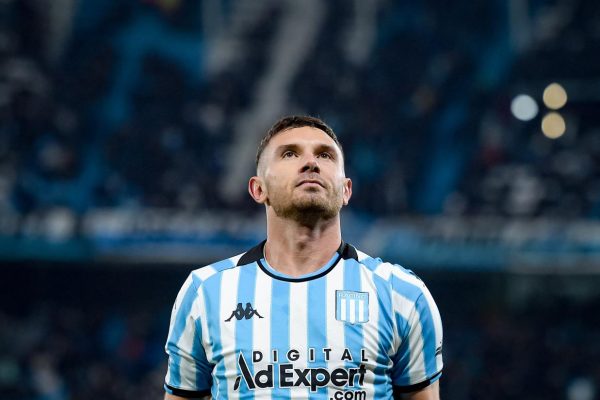 Racing busca retener a Roger y Maravilla Martínez