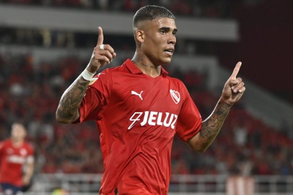 Boca cerró la llegada de Ayrton Costa