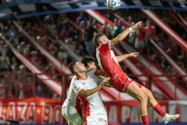 Argentinos y Huracán quedaron a mano en La Paternal