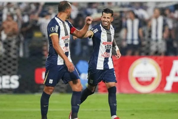 Boca fue una sombra en Perú y perdió ante Alianza Lima