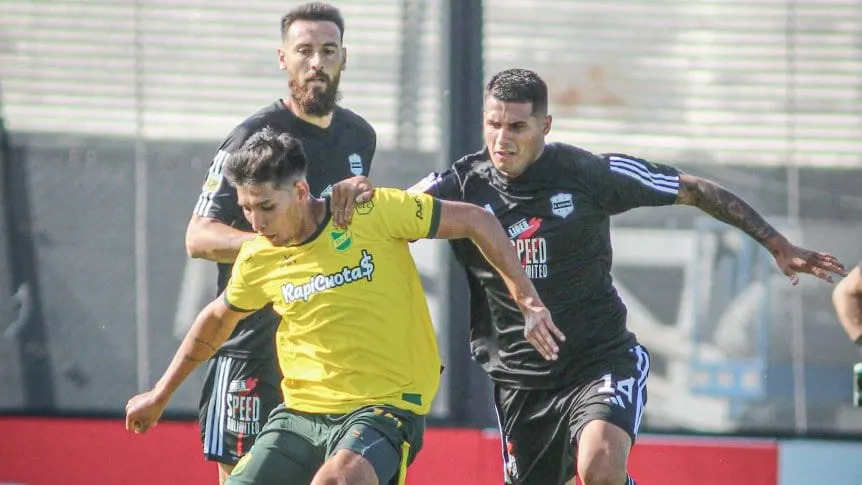 Sobre el final Riestra rescató un punto frente a Defensa y Justicia