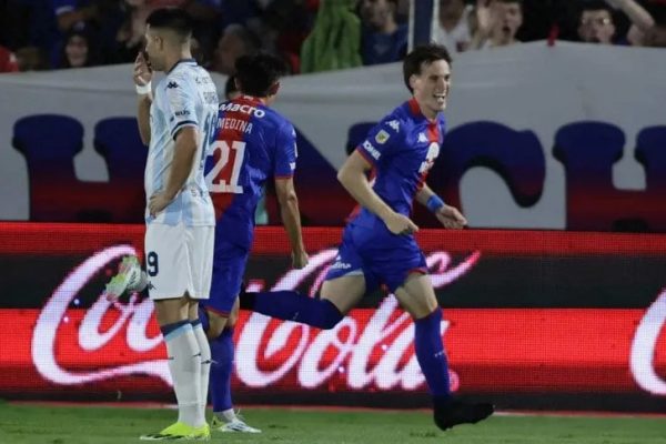 Tigre golpeó de entrada y amargo a Racing