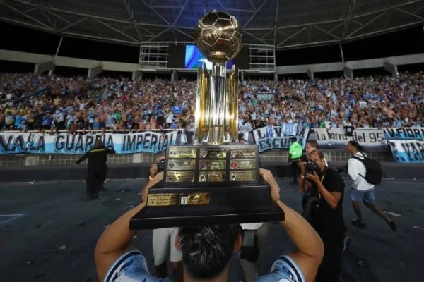 Racing campeón de la Recopa: el dinero que embolsó por la nueva conquista