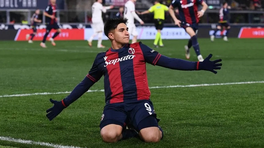 De la mano de Santiago Castro, Bologna derrotó al Milan