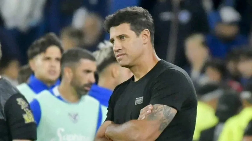 A pesar de la derrota ante Godoy Cruz, Sebastián Domínguez resiste en el cargo