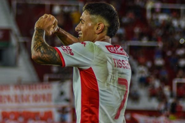 Huracán logró su primer triunfo del torneo ante Tigre