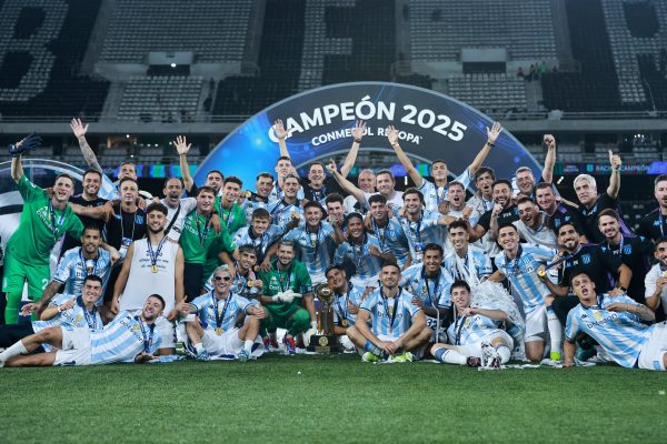 Racing derrotó a Botafogo y gritó campeón de la Recopa