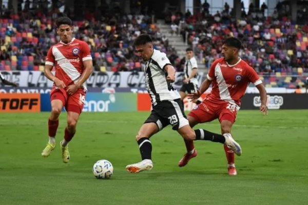 Central Córdoba y Argentinos quedaron a mano en Santiago del Estero