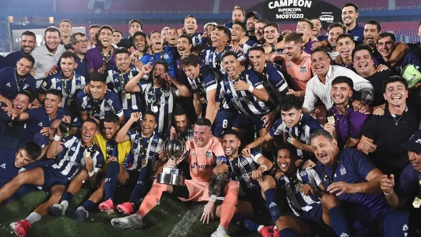 Talleres venció a River y se quedó con la Supercopa Internacional