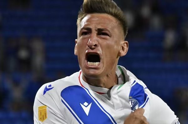 Vélez cortó la mala racha y recuperó la sonrisa ante San Martin