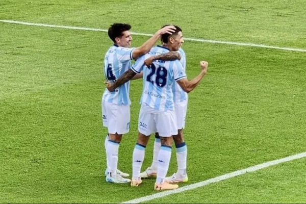 Racing venció a Aldosivi y se metió en zona de clasificación
