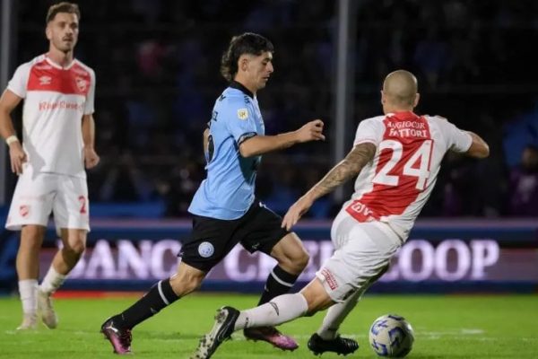 Belgrano empató ante Argentinos y se quedó sin chances de meterse en los octavos de final