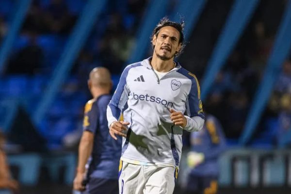 Cavani sobre su sequia goleadora: “Soy el primero que quiere hacer goles”