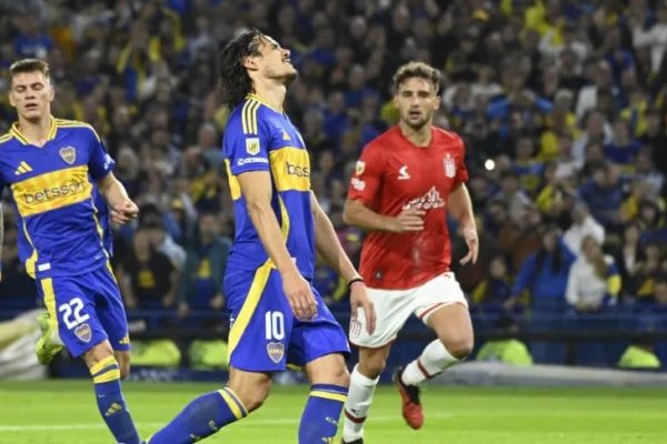 Lo sufre Boca: Cavani se pierde el Superclásico