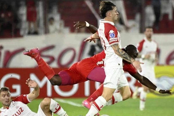 Solo faltaron los goles: Huracán no pudo romper le cero ante América de Cali