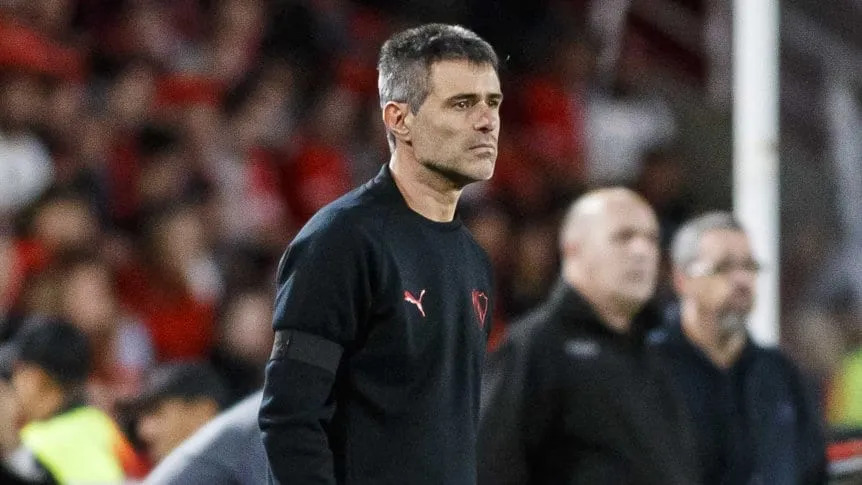 Vaccari analiza rotar ante la seguidilla de partidos que se le viene a Independiente