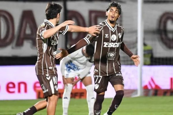 Platense dio vuelta el partido y dejo sin nada a Talleres