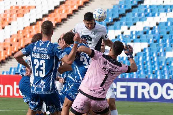 En un clásico a puertas cerradas, Godoy Cruz e Independiente quedaron a mano